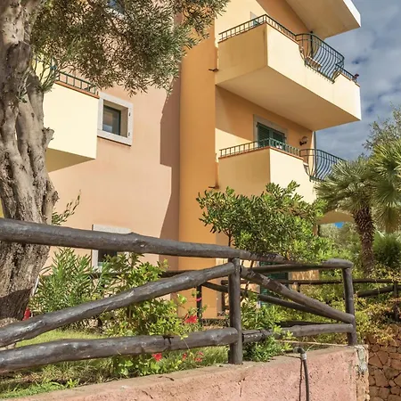 Quaint I Mirti Bianchi Bilo 4 1 Bedroom Sleeps 4 サンタ・テレーザ・ガッルーラ